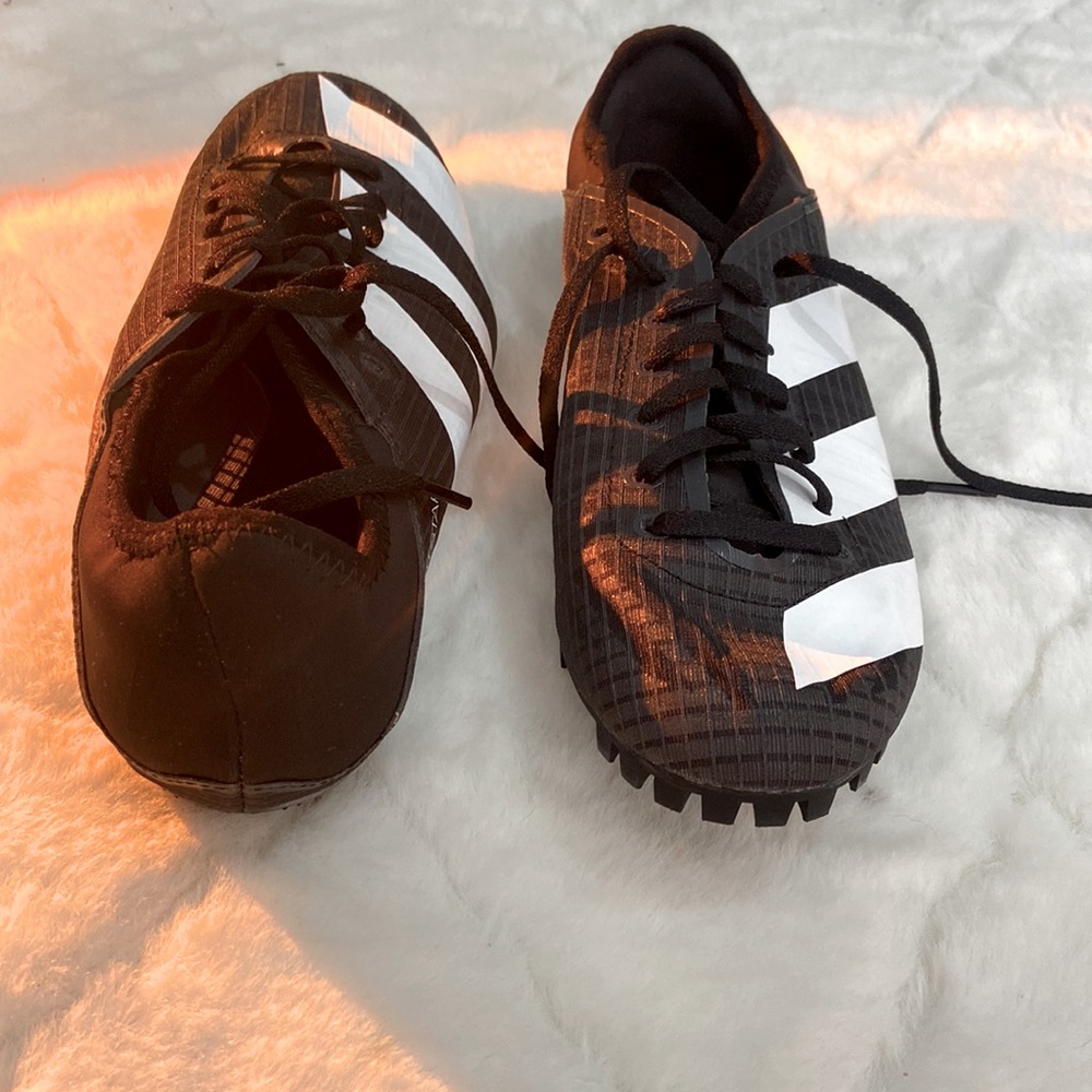 Spikes